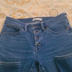 Made well size 28 jeans